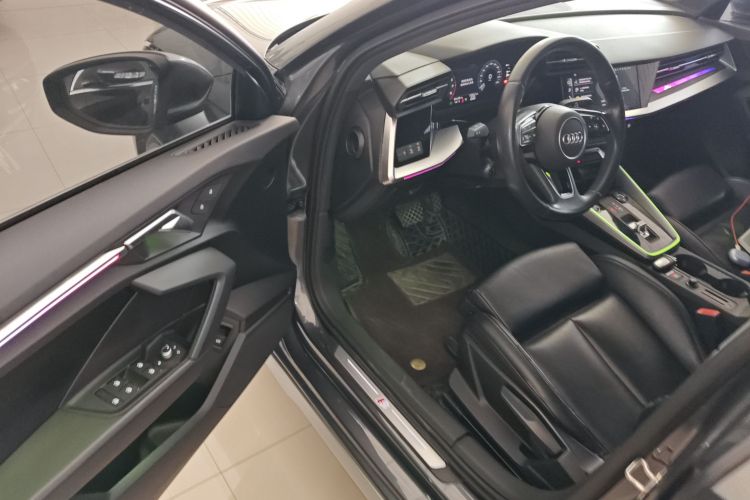 奥迪A3 2021款 A3L Limousine 35 TFSI 进取运动型中控内饰7003