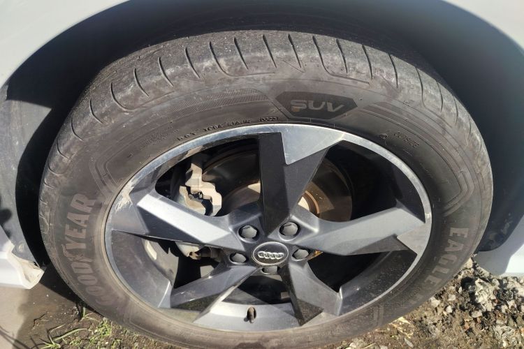 奥迪Q3 2021款 35 TFSI 时尚动感型车身外观6007