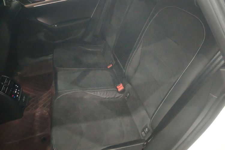 一汽-大众CC 2019款 330TSI 华颜版 国VI中控内饰21