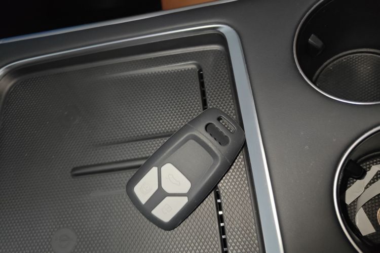 小鹏G9 2024款 570 Max中控内饰7001