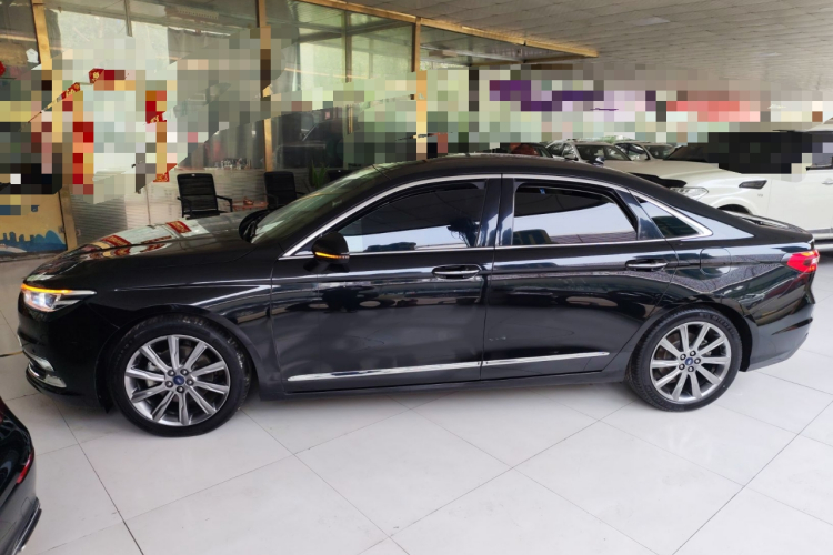 福特 金牛座 2019款 EcoBoost 245 尊享版车身外观4