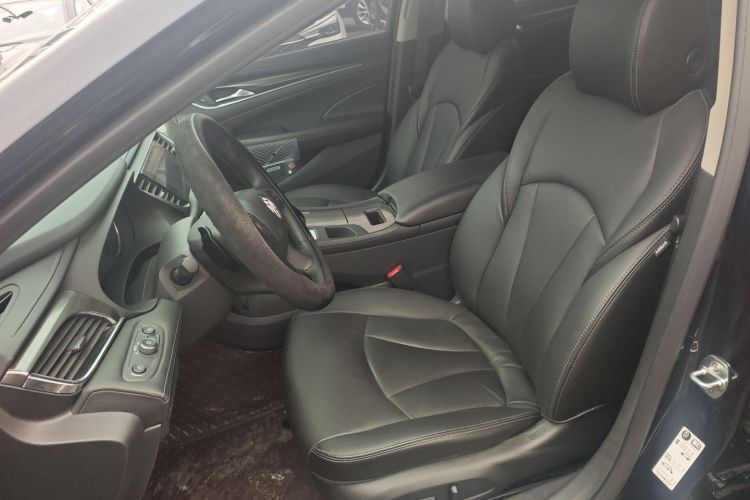 别克 君越 2022款 552T 豪华型中控内饰19