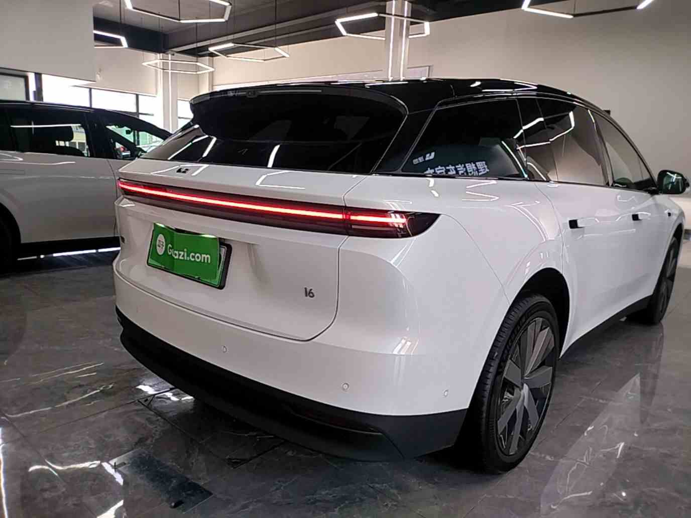 理想汽车 理想i6 2025款 四驱标准版(3)