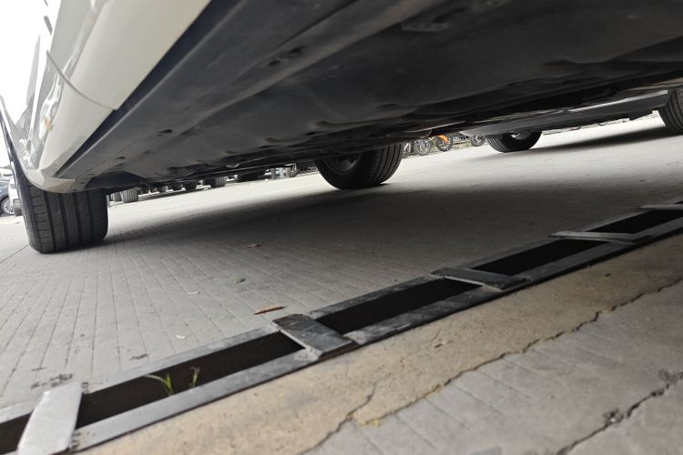 玛莎拉蒂 Levante 2016款 3.0T 标准型局部细节9002