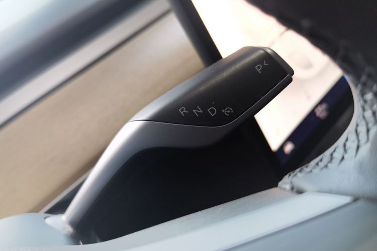 特斯拉 Model 3 2022款 后轮驱动版中控内饰18