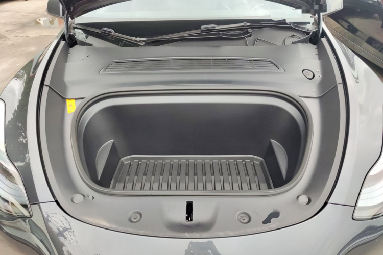 特斯拉 Model Y 2024款 后轮驱动版局部细节24