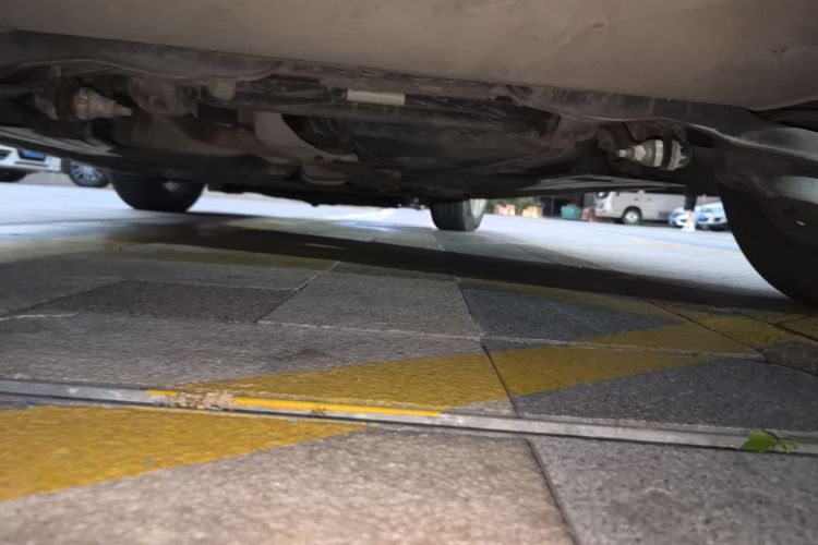 福特 福克斯 2012款 两厢 1.6L 自动舒适型局部细节9009