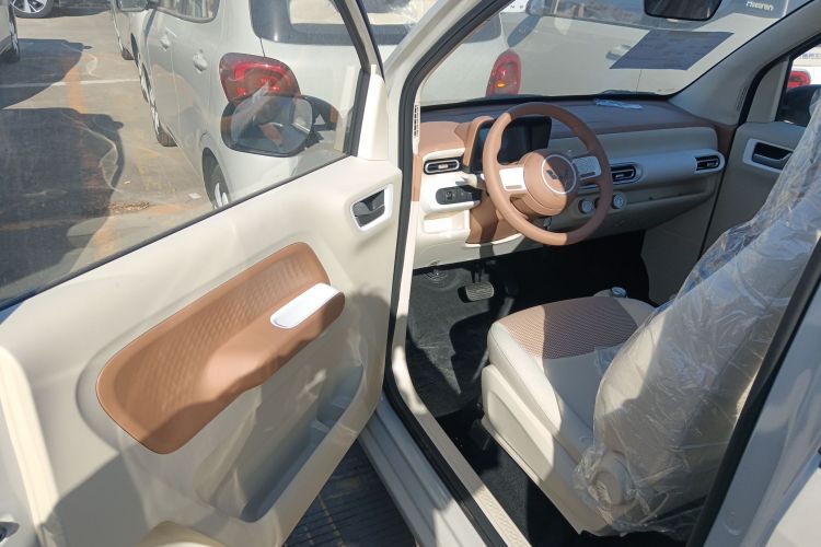 五菱汽车 宏光MINIEV 2024款 第三代 215km 青春版中控内饰7003