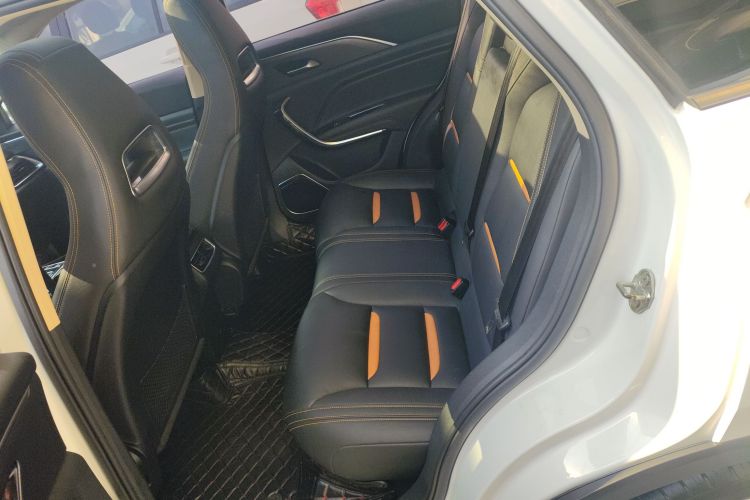 奔腾T77 2019款 230 TID 自动尊享型 国V中控内饰21