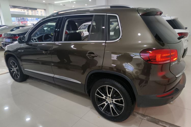 大众 途观 2016款 300TSI 自动四驱豪华版车身外观4