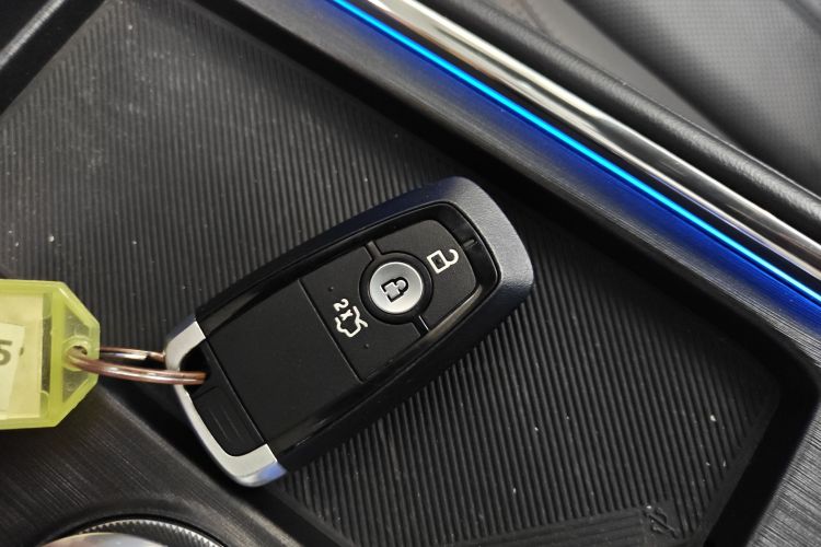 福特 蒙迪欧 2023款 EcoBoost 245 至尊型中控内饰11