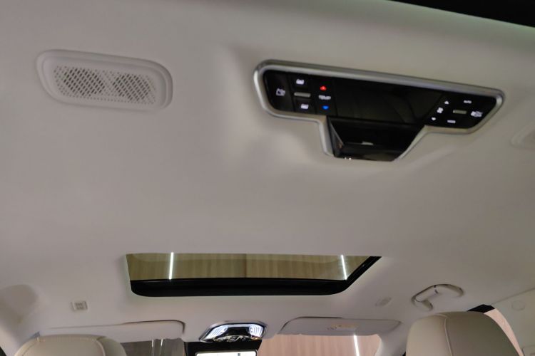 魏牌 高山 2023款 四驱行政加长版局部细节22