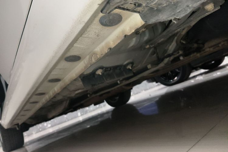 丰田 YARiS L 致炫 2016款 改款 1.5G CVT炫动版局部细节9002