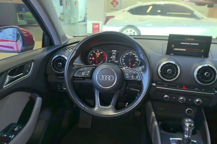 奥迪A3 2019款 Limousine 35 TFSI 时尚型 国VI中控内饰13