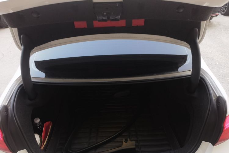 宝马3系 2016款 320Li 进取型局部细节23