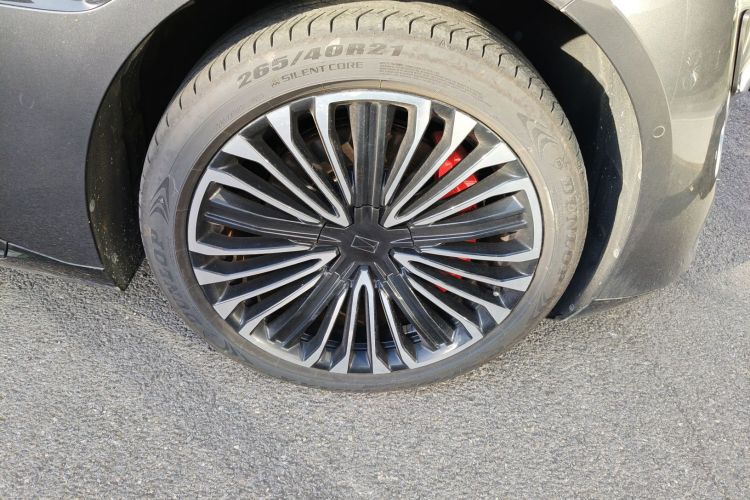 阿维塔12 2025款 Ultra增程版车身外观6001