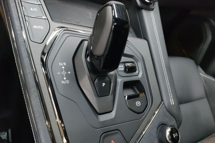 领克01 2023款 1.5TD EM-F PM局部细节18