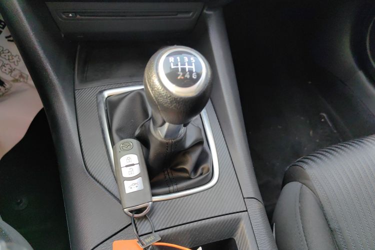 马自达3 昂克赛拉 2016款 三厢 1.5L 手动舒适型中控内饰18