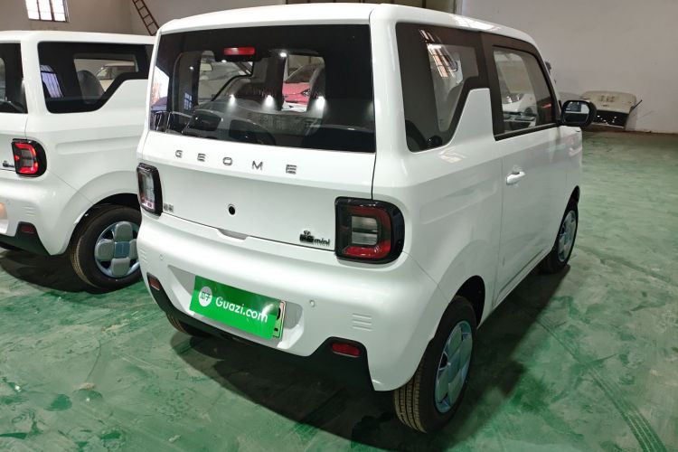 吉利银河 2024款 熊猫mini 200km 耐力熊车身外观7