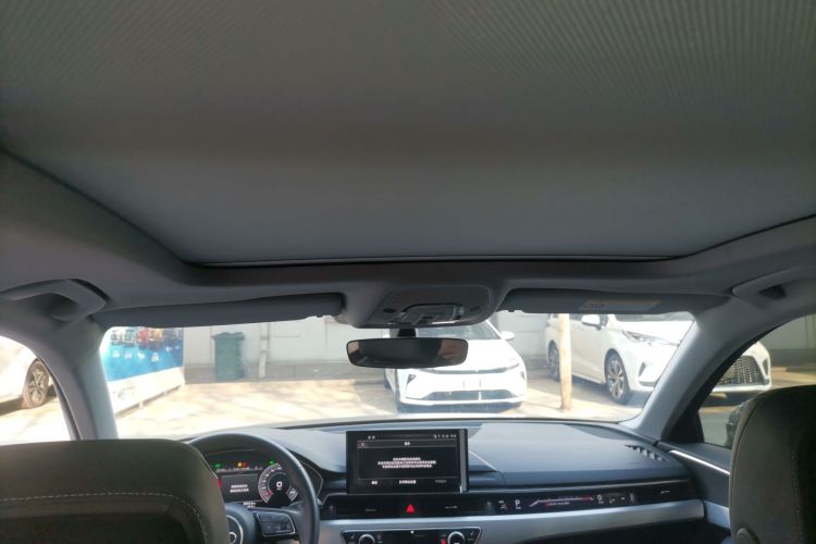 奥迪A4L 2020款 40 TFSI 豪华动感型中控内饰22