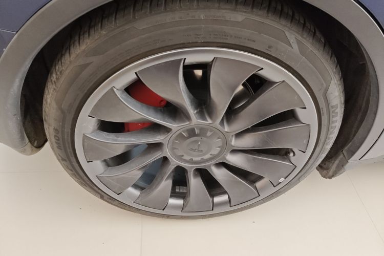 特斯拉 Model Y 2022款 Performance高性能全轮驱动版车身外观56