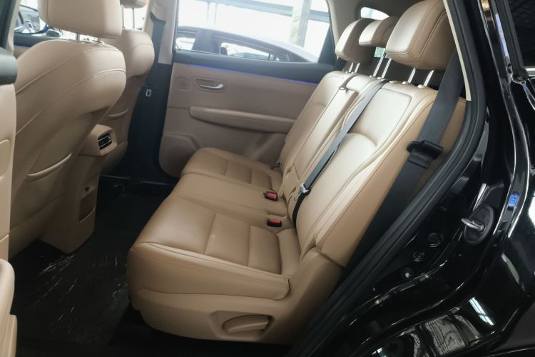 蓝电E5 PLUS 2025款 120km 标准旅行定制版 7座中控内饰21