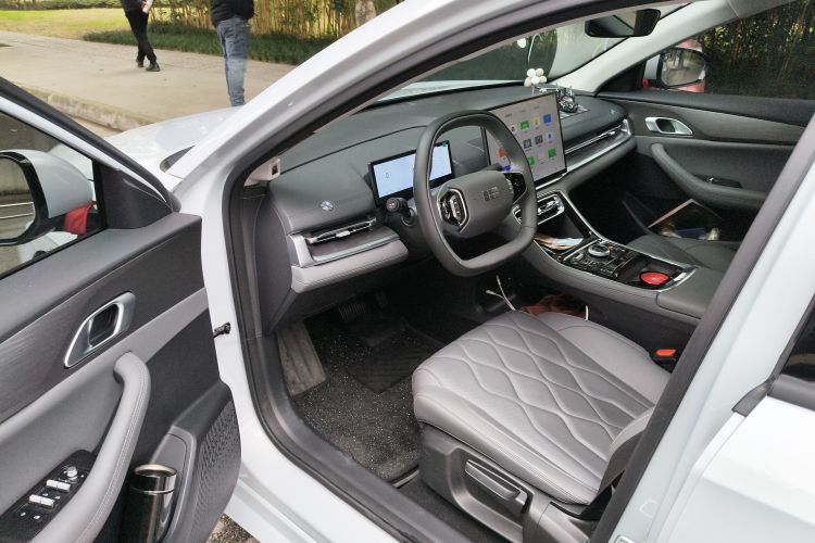 吉利银河 银河A7 2025款 EM-i 70km 豪享版中控内饰20