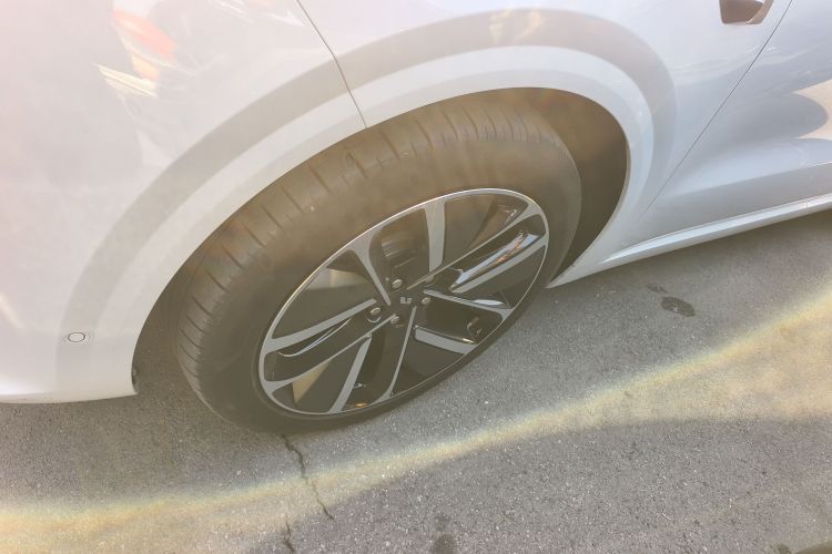 理想汽车 理想L6 2024款 Max车身外观6007