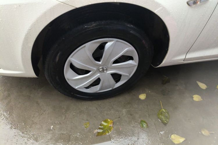 北汽新能源EU 2018款 EU快换乐途版车身外观6007