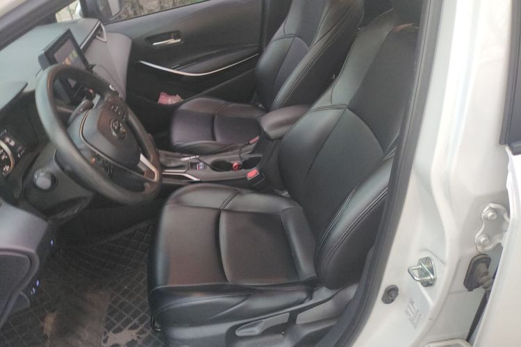 丰田 雷凌 2022款 双擎 1.8H E-CVT领先版中控内饰19