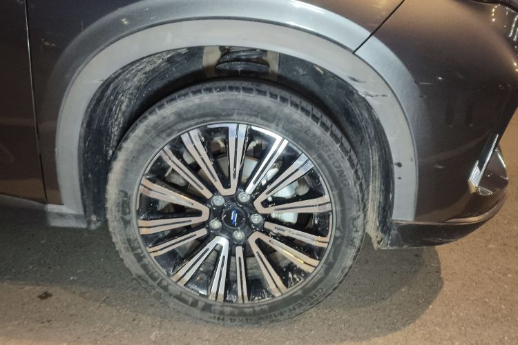 长安欧尚X5 2021款 1.5T DCT豪华型车身外观10