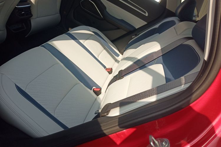 吉利汽车 帝豪 2022款 第4代 1.5L CVT旗舰型中控内饰21