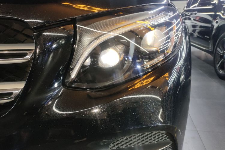 奔驰GLC 2017款 GLC 300 4MATIC 动感型局部细节36