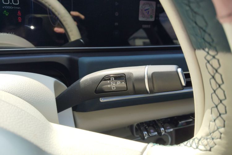 欧拉好猫 2023款 401km标准续航 豪华型 磷酸铁锂中控内饰18