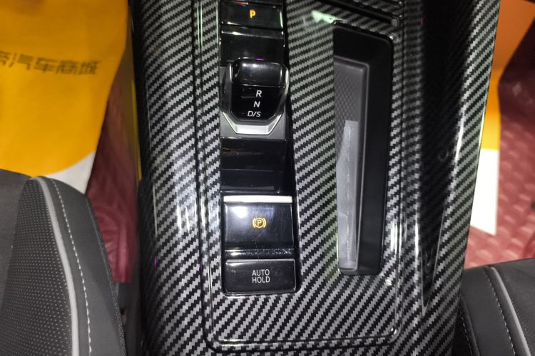 大众 高尔夫 2023款 改款 280TSI DSG R-Line Lite局部细节18