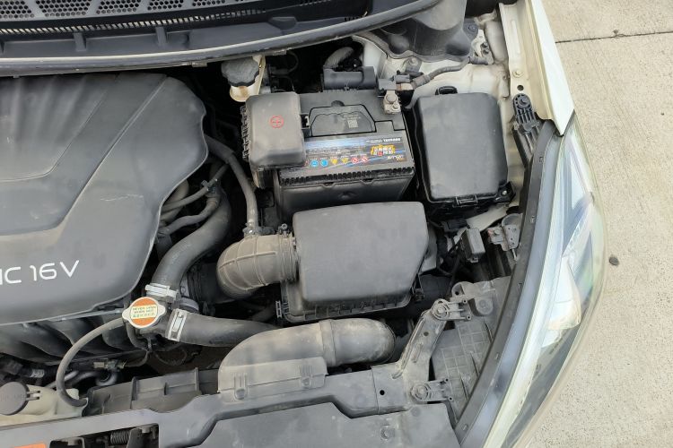 起亚K3 2015款 1.6L 自动GLS机舱底盘26