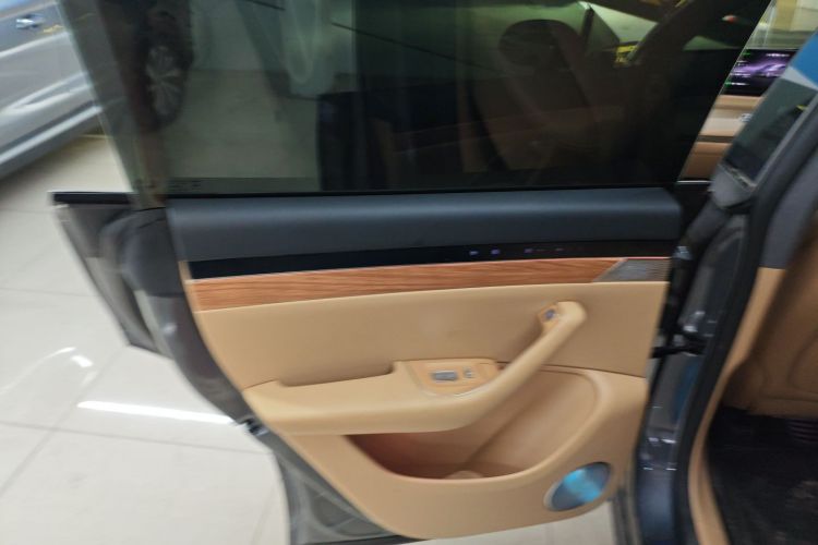 鸿蒙智行 智界R7 2024款 纯电 802km Max中控内饰7005