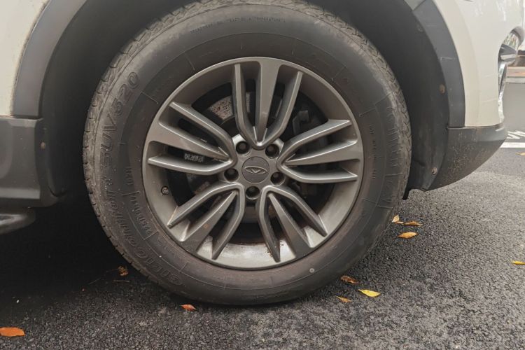 奇瑞 瑞虎5 2016款 2.0L 手动家悦版车身外观10