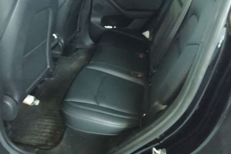 特斯拉 Model Y 2022款 改款 后轮驱动版中控内饰21