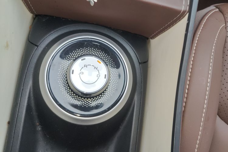 五菱汽车 五菱缤果 2023款 203km 舒享款局部细节18