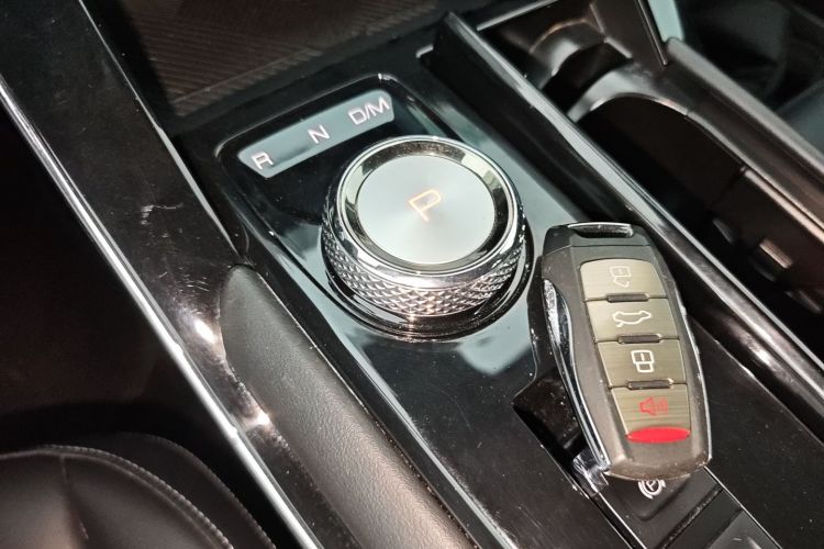 哈弗H6 2021款 第三代 1.5T 自动两驱Pro中控内饰18