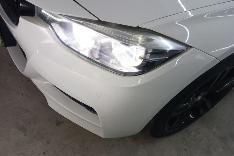 宝马3系 2019款 320i M运动曜夜版局部细节36