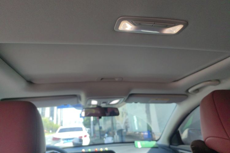 长安 逸动 2022款 PLUS 蓝鲸NE 1.4T GDI DCT尊贵版中控内饰22