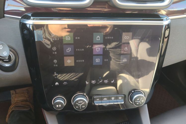 领克02 2020款 高能版 2.0T 自动两驱耀Pro版中控内饰16