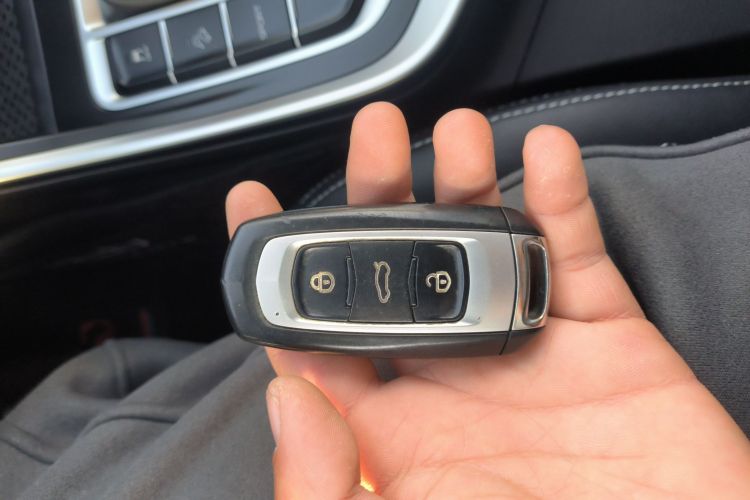 吉利汽车 远景X3 2019款 升级版 1.5L CVT尊贵型中控内饰11