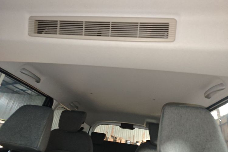 五菱汽车 五菱宏光新能源 2025款 增程式混动 50KM 舒适型局部细节22