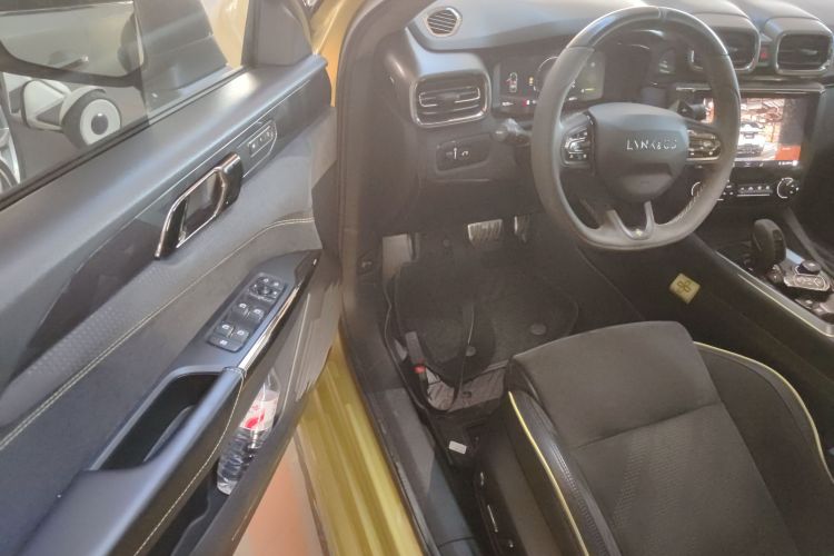 领克03 2019款 03+ 2.0TD 自动驭风版中控内饰20