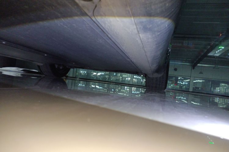 特斯拉 Model Y 2024款 长续航全轮驱动版局部细节9002