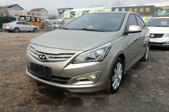 现代 瑞纳 2014款 1.4L 手动顶级型TOP