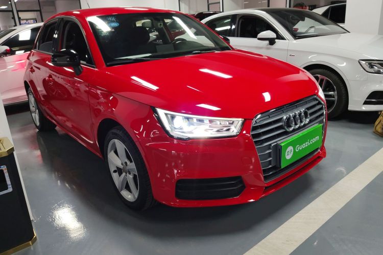 奥迪A1 2016款 30 TFSI Sportback Design风尚版车身外观3